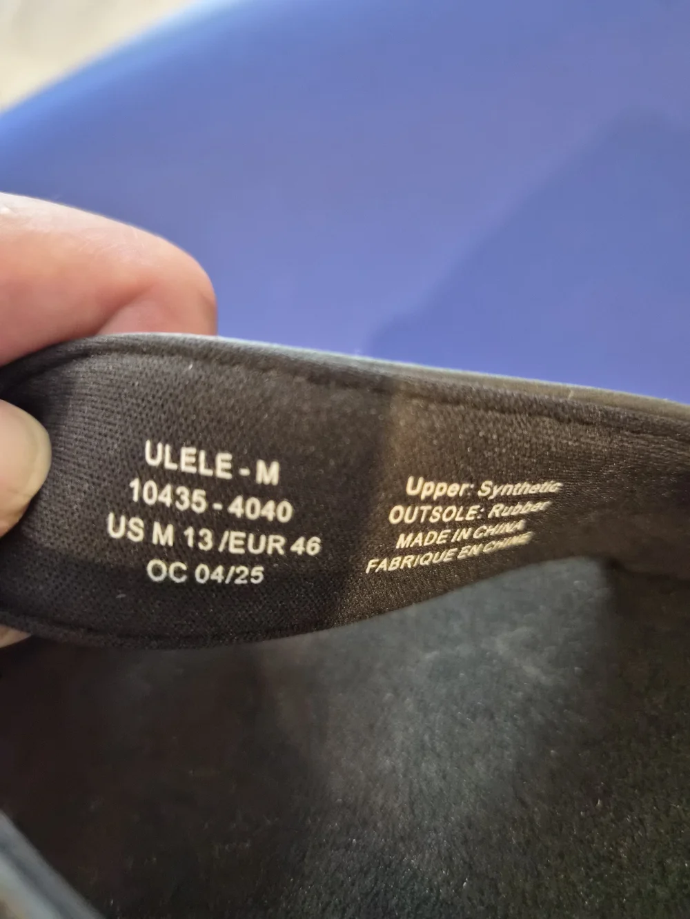 Black Suede-Like Men's Flip Flops Olakai Ulele Size 13